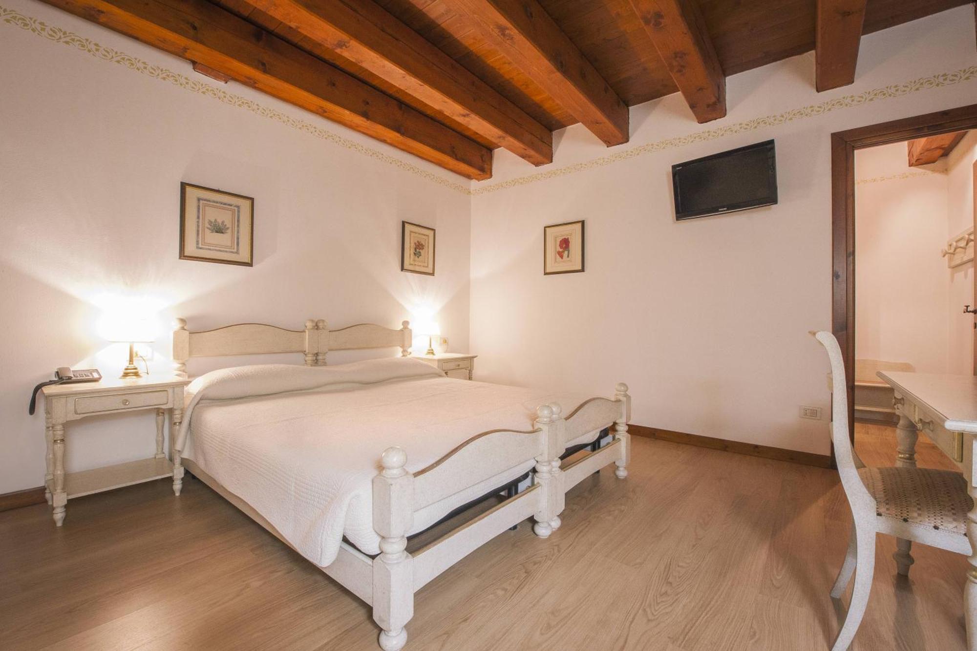 Hotel Villa Corner Della Regina Vedelago  Oda fotoğraf