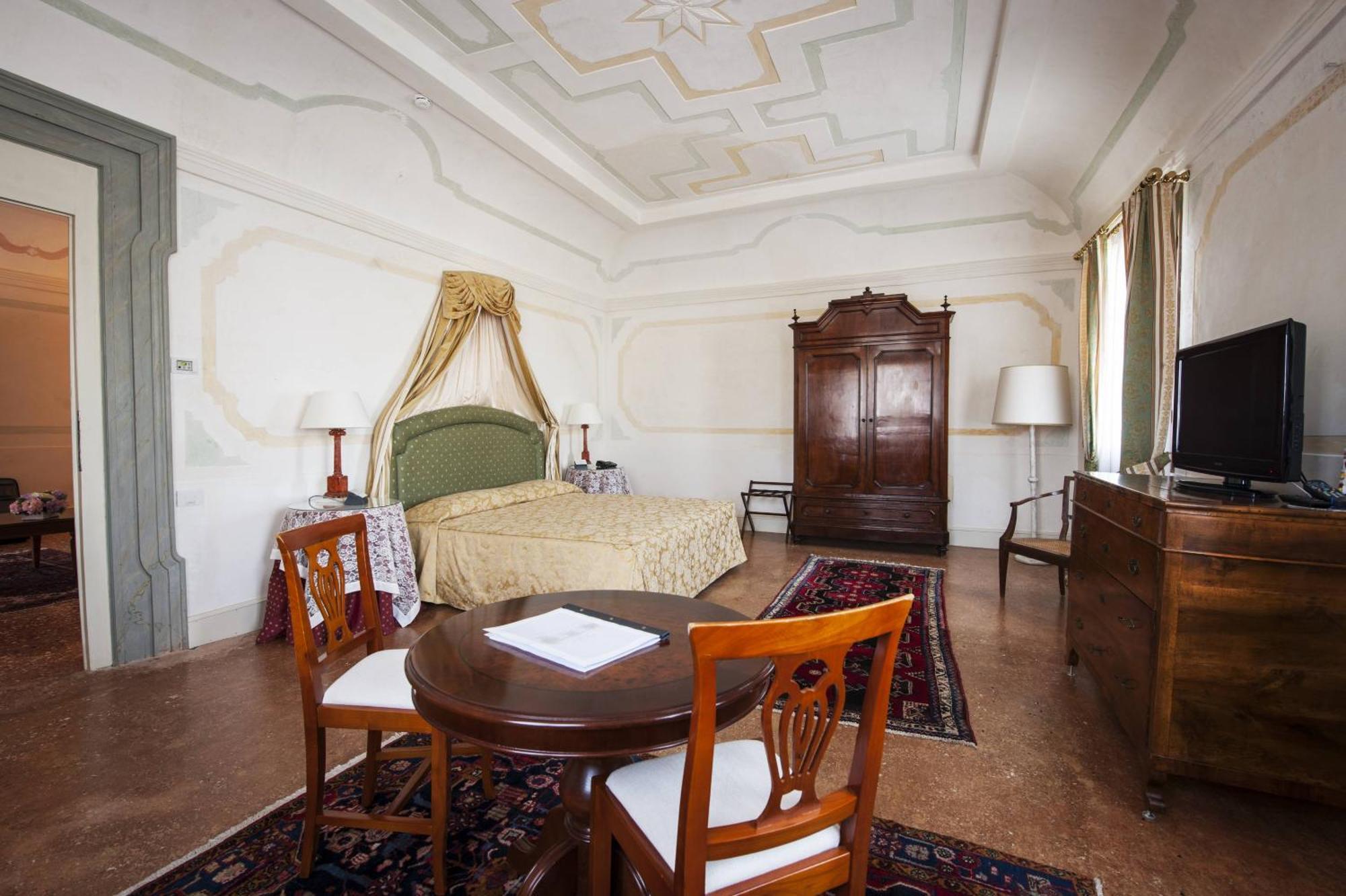 Hotel Villa Corner Della Regina Vedelago  Oda fotoğraf