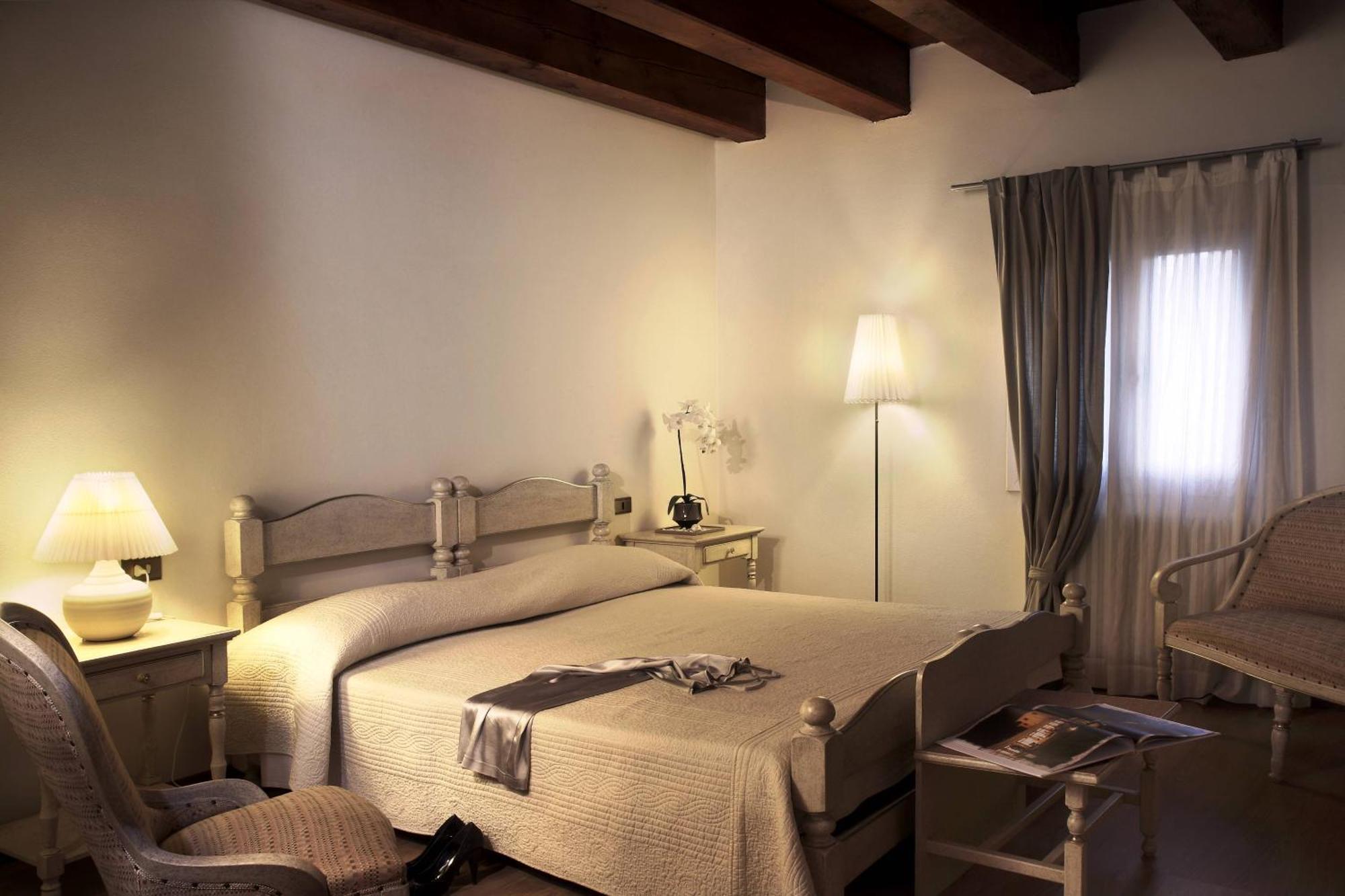 Hotel Villa Corner Della Regina Vedelago  Oda fotoğraf